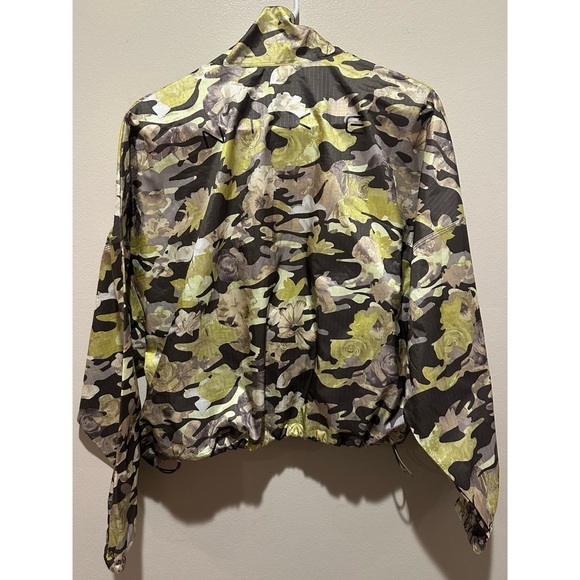 Nike Womens Camouflage‎ Windrunner Jacket Size XS - Cargo/Khaki - Picture 6 of 10